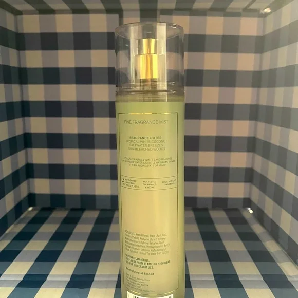 Waikiki Beach Coconut - Picture 2 of 2